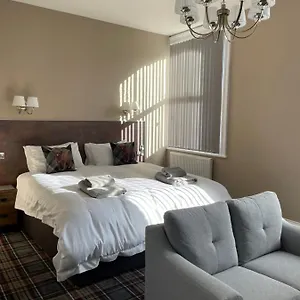 2* Pensión Carlton House