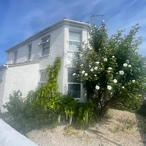 South Coast Guest With Free Parking Homestay Poole